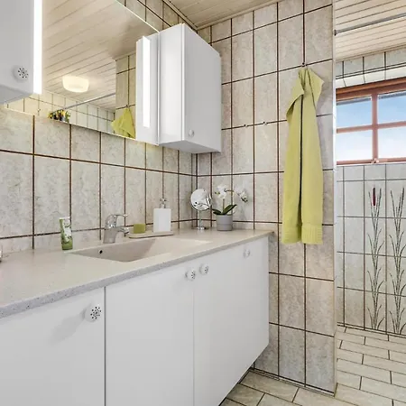 Amazing In Romo With Kitchen Holiday home Lakolk