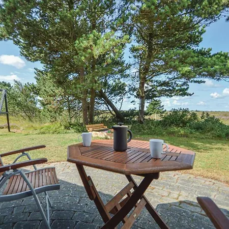 Amazing In Romo With Kitchen Holiday home *
